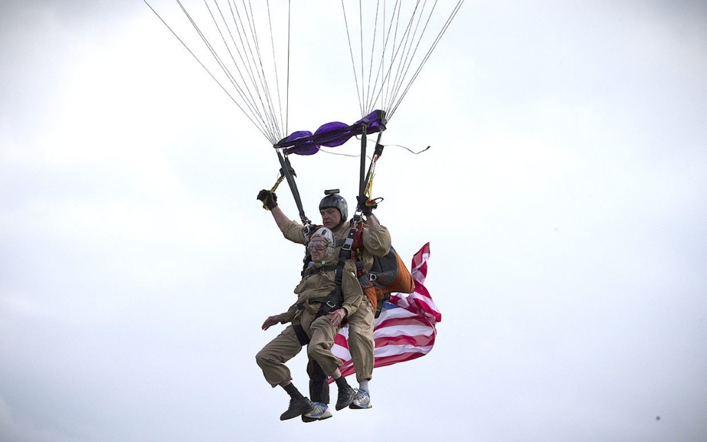 paratrooper jumps